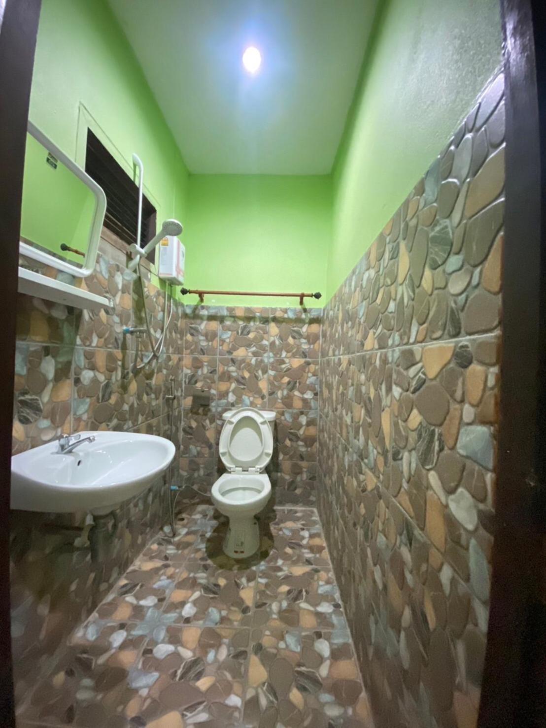 Letana Guesthouse Ban O المظهر الخارجي الصورة